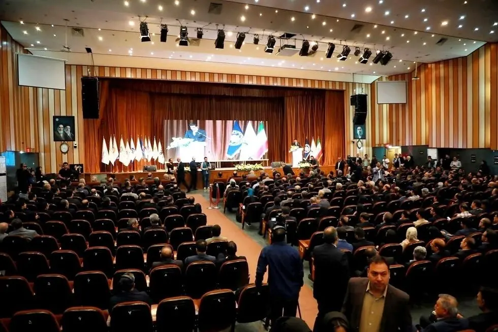 حضور فولاد هرمزگان در بیست و هشتمین سمپوزیوم و نمایشگاه فولاد کشور