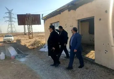 بازدید سرزده دکتر بادکوبه مدیر عامل شرکت آلومینای ایران از محل تجهیز کارگاه نیروگاه خورشیدی ۶۰ مگاواتی

