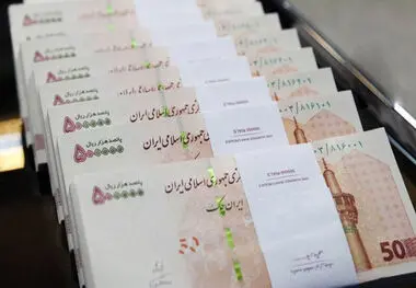 جهان اقتصاد بررسی می‌کند؛
افزایش حقوق ۱۴۰۵؛ مُسَکّن لحظه‌ای برای جیب، شوک پنهان برای اقتصاد
