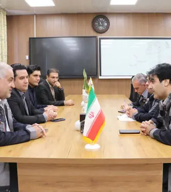 دیدار صمیمی سرپرست شرکت آلومینای ایران با کارکنان ستاد شرکت