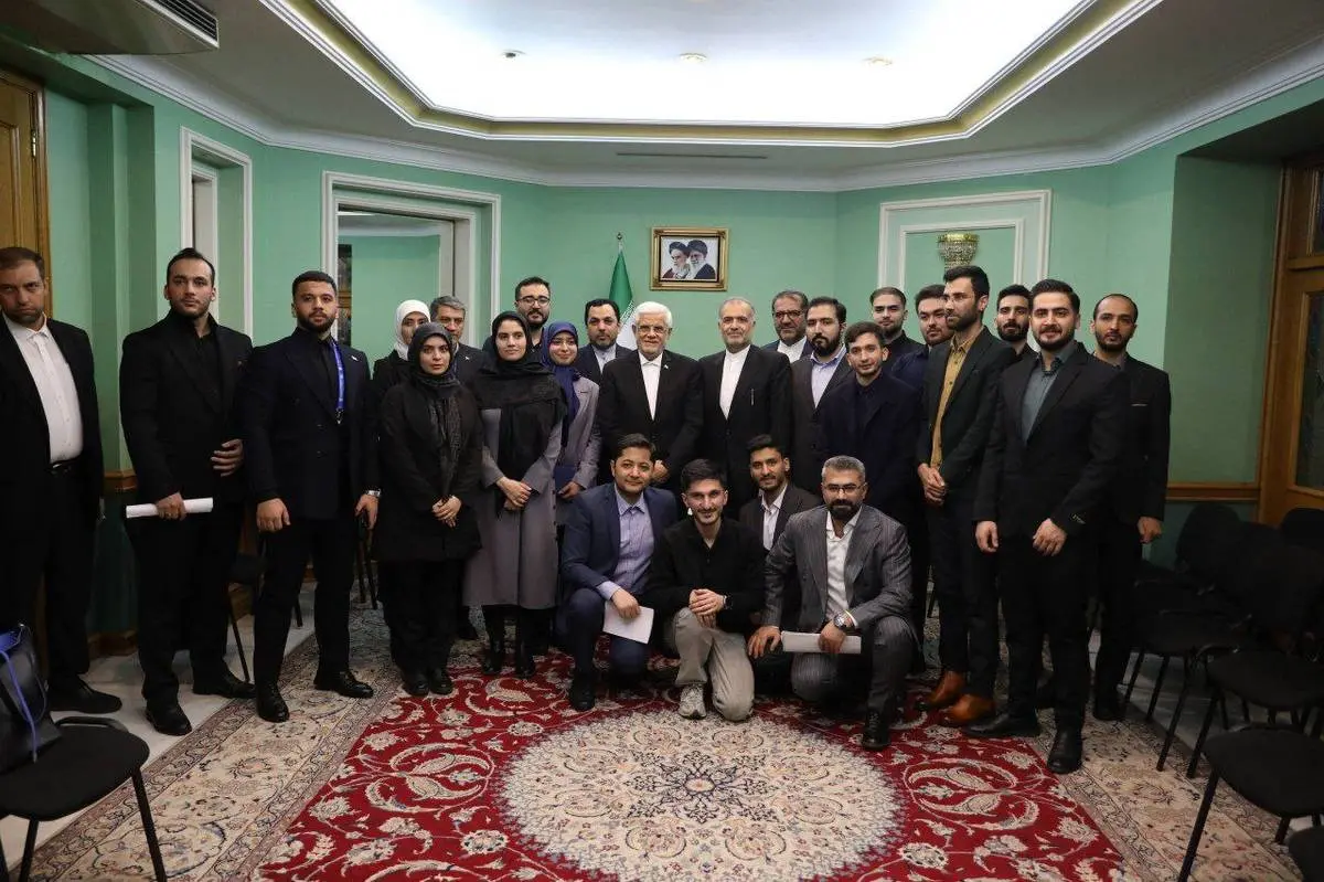 دیدار معاون اول رئیس‌جمهور با نمایندگان دانشجویان ایرانی دانشگاه‌های روسیه