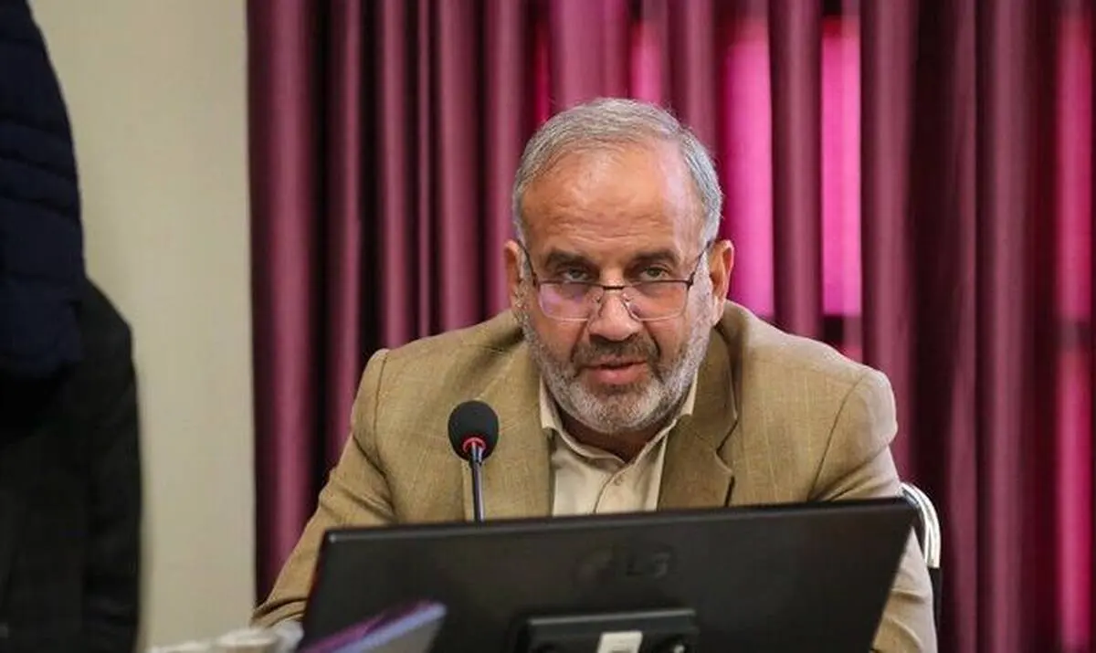 رئیس کمیسیون عمران شورای شهر اصفهان:
پیشروی عمرانی اصفهان در دوره ششم؛ خط دو مترو آماده بهره‌برداری زیرساختی