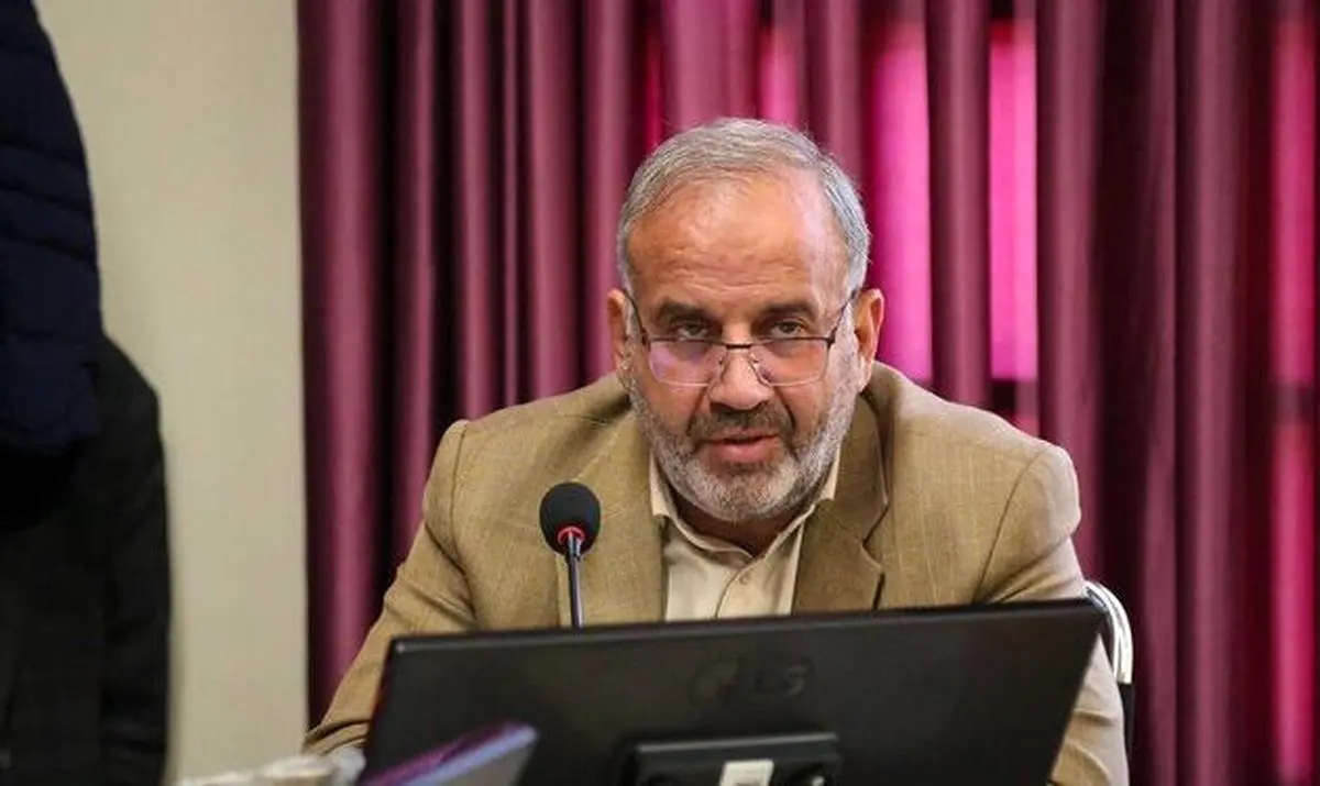 رئیس کمیسیون عمران شورای شهر اصفهان:
پیشروی عمرانی اصفهان در دوره ششم؛ خط دو مترو آماده بهره‌برداری زیرساختی