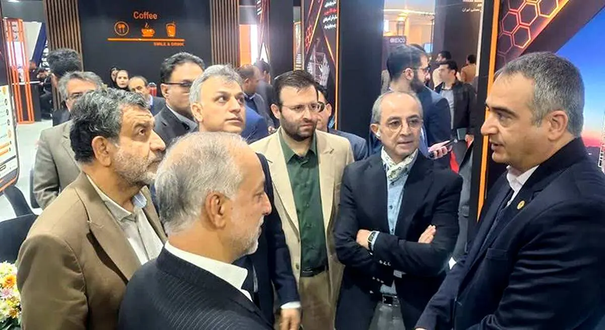 استقبال از حضورگروه شرکت های چادرملو در نمایشگاه کانماین

