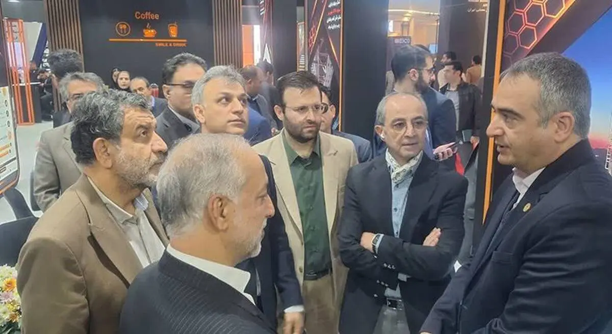 استقبال از حضورگروه شرکت های چادرملو در نمایشگاه کانماین

