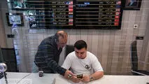قیمت دلار حباب دارد؟/ نرخ دلار احتمالا تا این سطح قیمتی عقب‌نشینی نشینی می‌کند

