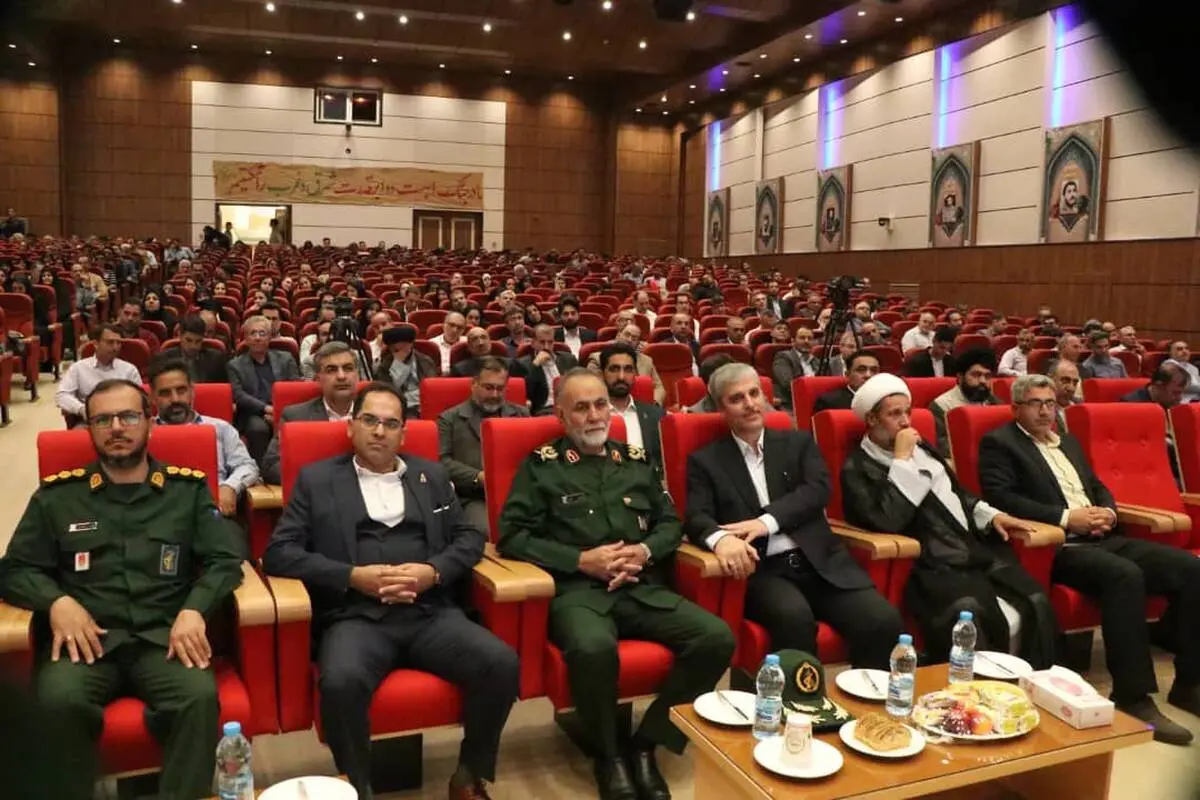 یادواره شهدای صنعت نفت فارس در پتروشیمی شیراز برگزار شد

