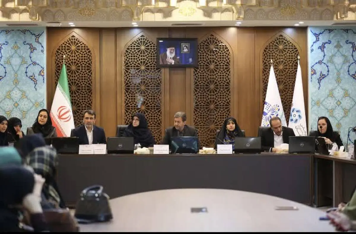نشست معاون رئیس‌جمهور در امور زنان و خانواده با بانوان کارآفرین در اتاق بازرگانی اصفهان برگزار شد
فصل تازه‌ نقش‌آفرینی زنان در اقتصاد ایران