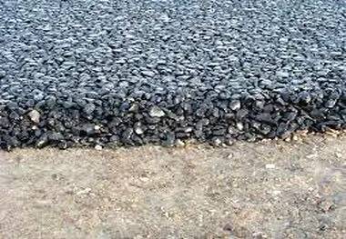حیف و میل آسفالت در کف خیابان‌ها


