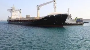 عملیات تخلیه و بارگیری کالا در بندر چابهار ادامه دارد