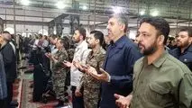 به مناسبت آغاز هفته بسیج انجام شد؛حضور پر شور بسیجیان گروه فولاد خوزستان در نماز جمعه اهواز