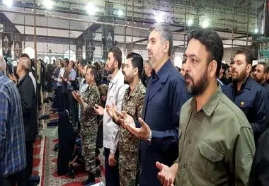 به مناسبت آغاز هفته بسیج انجام شد؛حضور پر شور بسیجیان گروه فولاد خوزستان در نماز جمعه اهواز