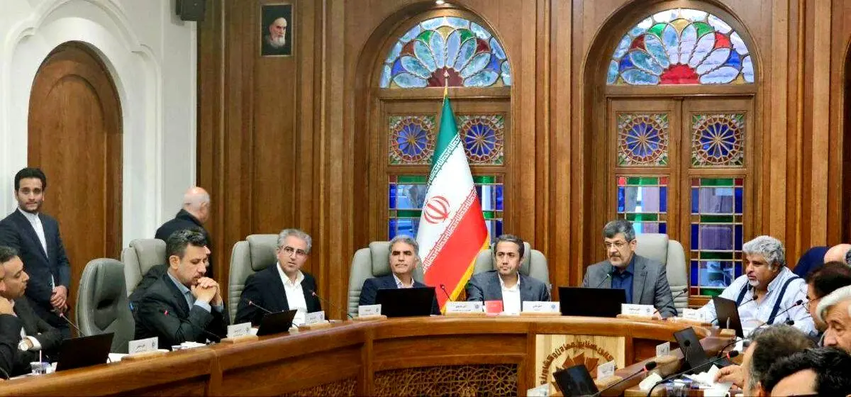 صنایع استان؛ ناترازی های انرژی را جهت طرح در هیات دولت گزارش کنند/ دعوت از فعالان اقتصادی یزد برای حضور در اکسپو 1404

