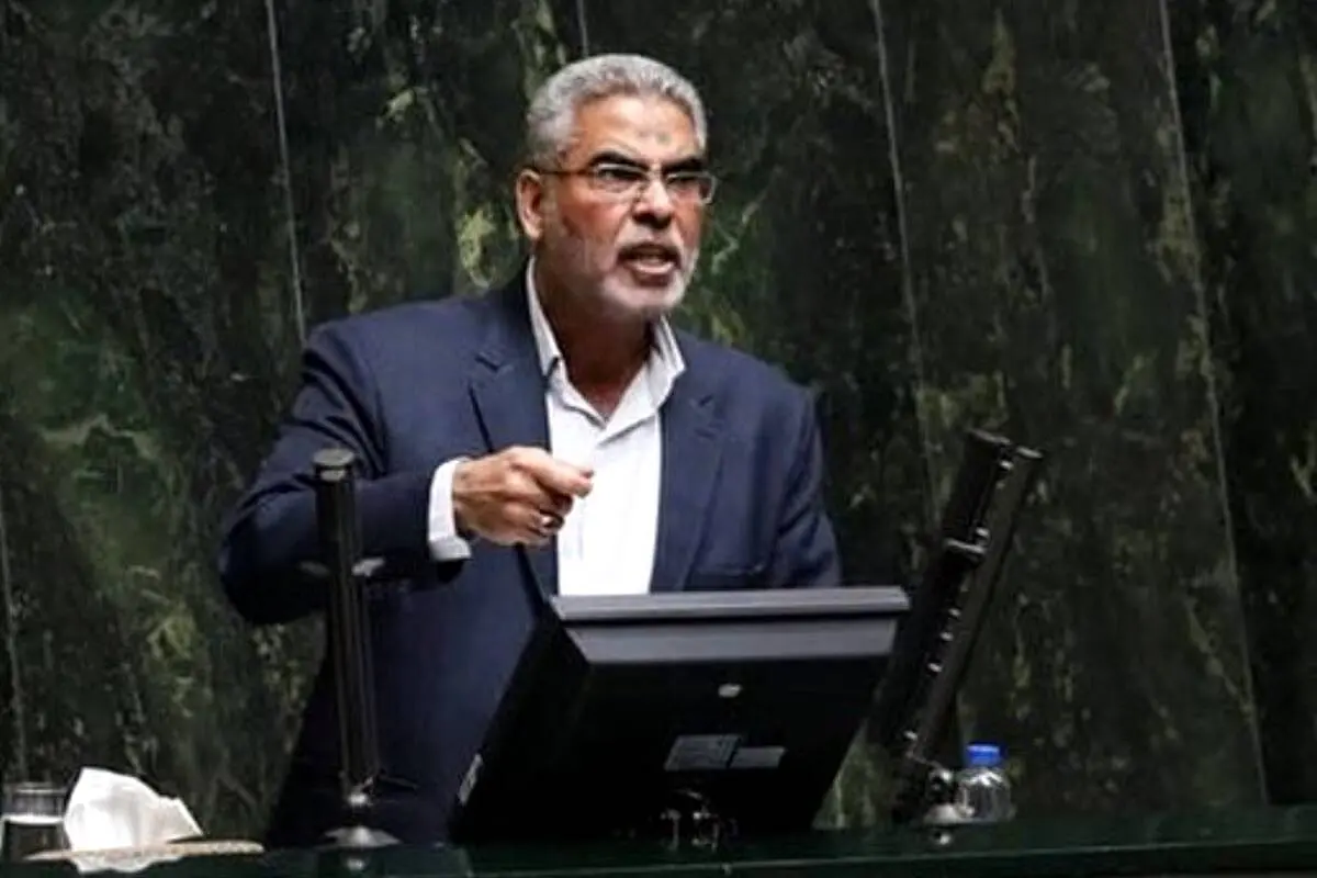 افشاگری نماینده مردم تهران در نطق میان دستور:
۵۰۰ شرکت متخلف ۵۲ میلیارد دلار ارز صادراتی را برنگردانده‌اند!/ قوه قضائیه به پرونده ۵۲ میلیارد دلار ارز گمشده ورود کند
