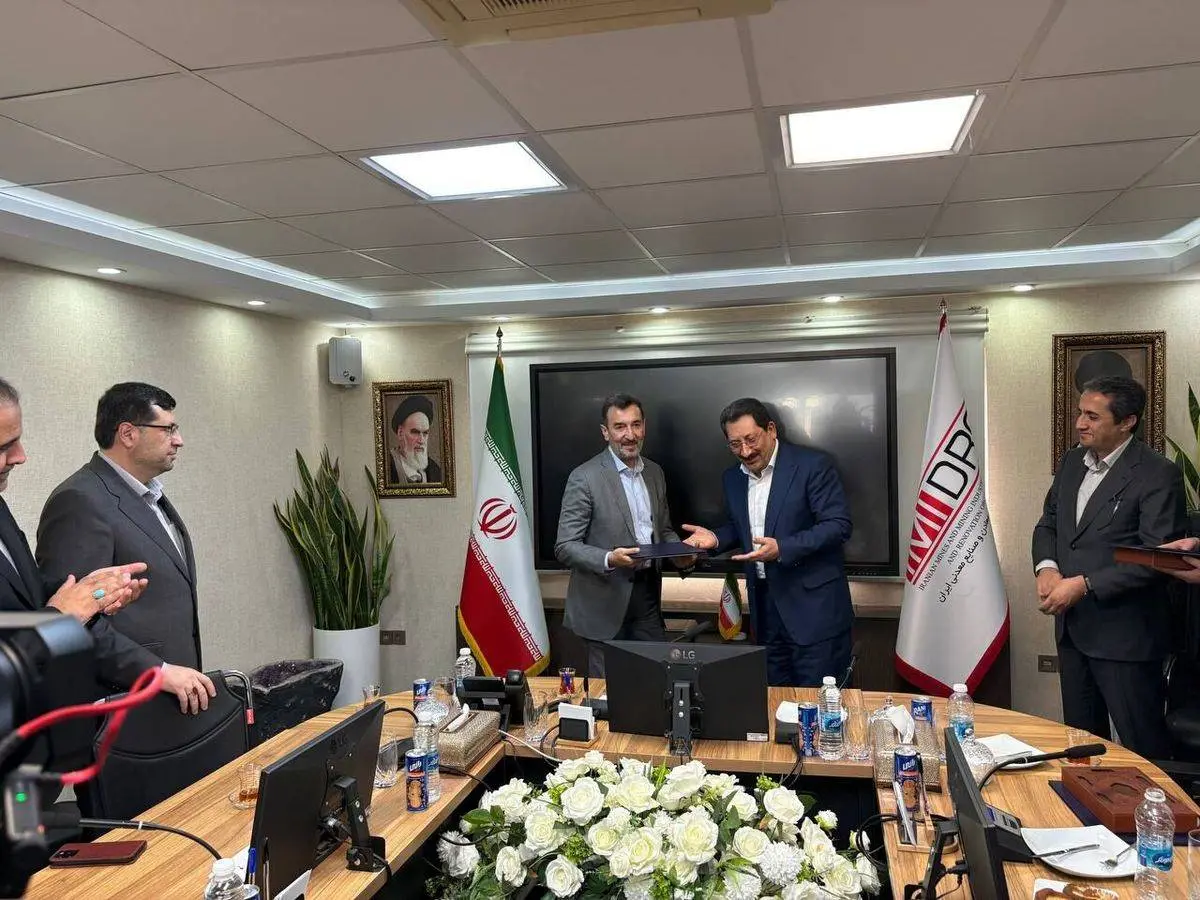 رئیس جدید ایمیدرو معرفی شد

