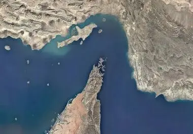 ترافیک کشتیرانی از طریق تنگه هرمز در یک هفته به ۳۳ کشتی کاهش یافت