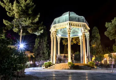 بازدید از آرامگاه این شاعران رایگان شد