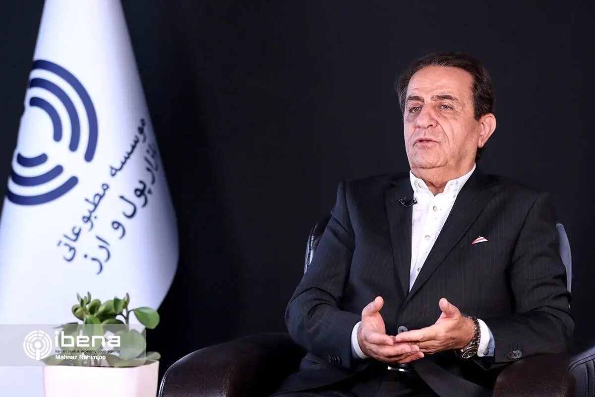 آرامش و ثبات بر بازار طلا حاکم است/ ریزش قیمت‌ها ادامه خواهد داشت