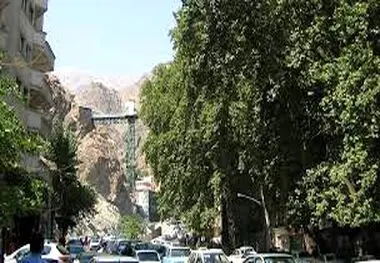 با اتمام عملیات جمع آوری سنگ فرش قدیمی بازسازی و مرمت سنگ فرش محور سربند آغاز شد