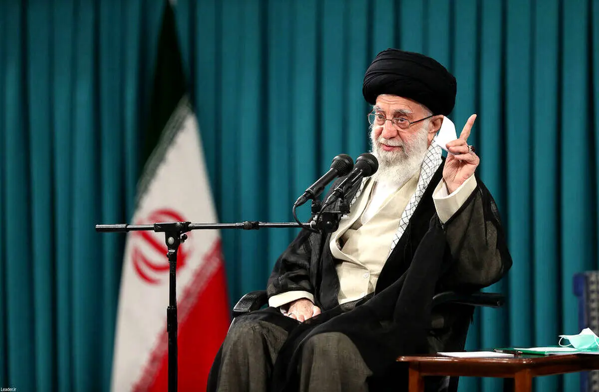 رهبر معظم انقلاب: شاخص های اقتصاد کلان در این دولت رشد کردند.