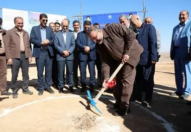 ساخت بزرگترین نیروگاه خورشیدی یزد آغاز شد