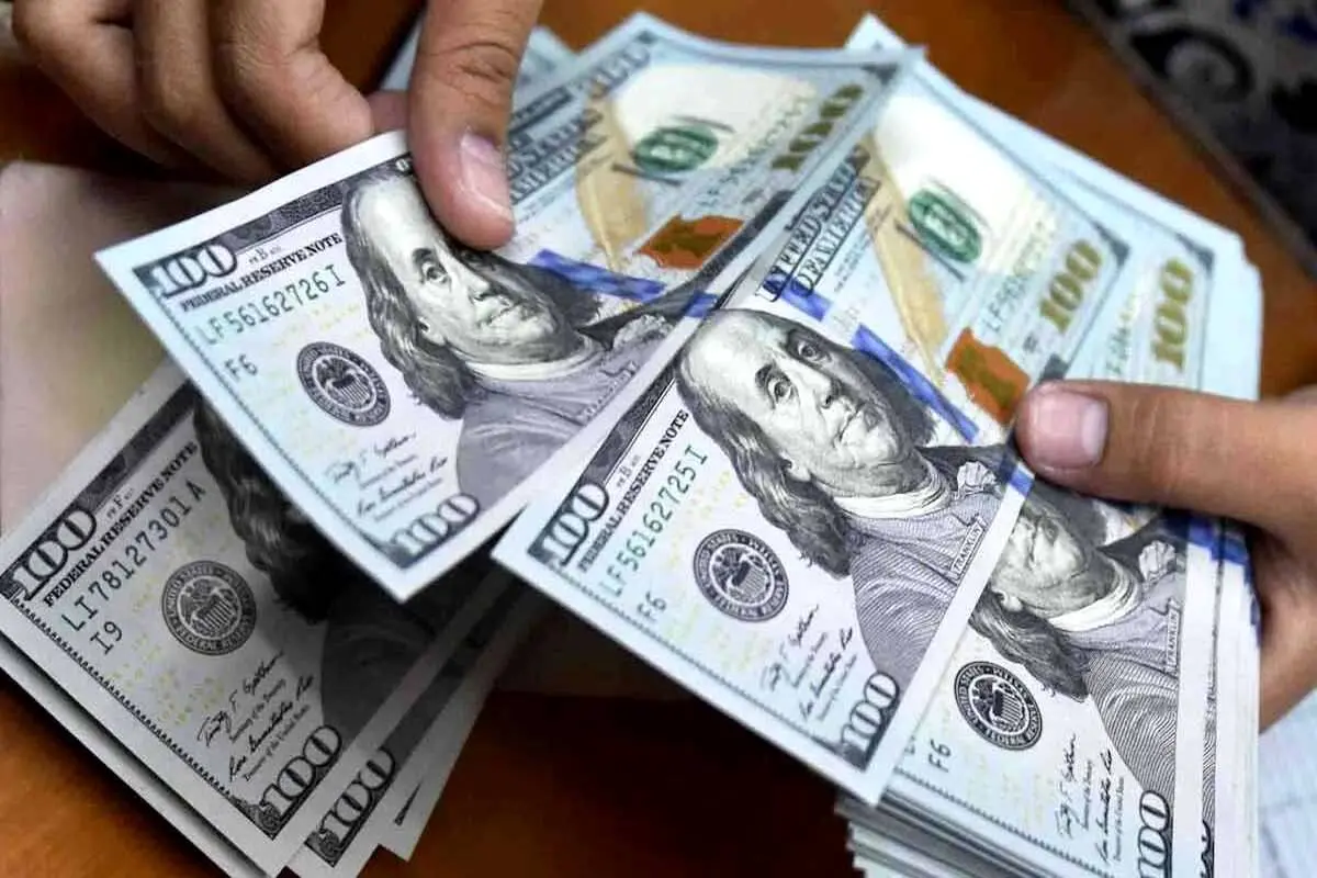 قیمت دلار و یورو و نرخ ارز امروز ۶ آذر ۱۴۰۲