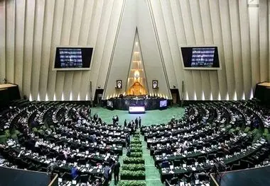 استیضاح وزیر اقتصاد یک بار دیگر روی میز نمایندگان
