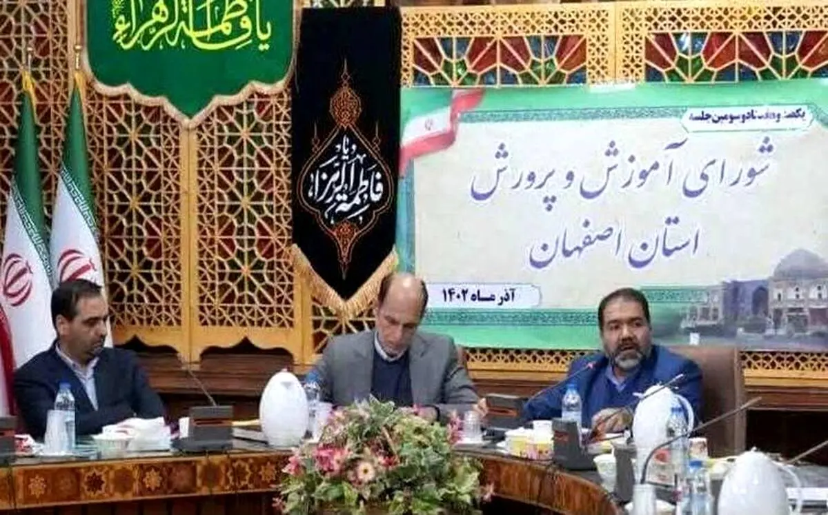 تربیت معنوی دانش‌آموزان به عنوان امری فرعی در نظام آموزشی قلمداد نشود
