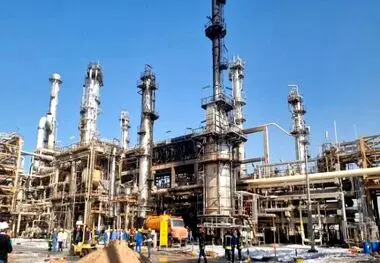 مهار آتش سوزی در واحد تقطیر 3 پالایشگاه اصفهان ، خسارت جانی نداشتیم