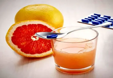 مصرف قرص با این نوشیدنی ها ممنوع