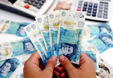 آخرین قیمت پوند (یکشنبه ۷ اسفند ۱۴۰۱)