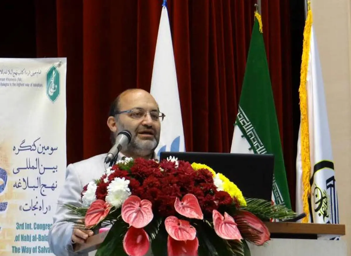 گام جدی دانشگاه آزاد اصفهان برای ترویج نهج البلاغه در نسل جوان