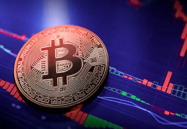 عقب‌نشینی بیت‌کوین از رکورد تاریخی