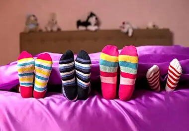 بالاخره با جوراب خوابیدن خوب است یا بد؟
