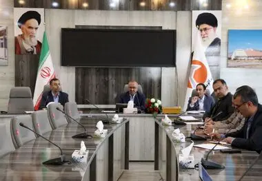 مهندس پیرحسینلو مدیر عامل شرکت آلومینای ایران با پیمانکاران بخش معادن دیدار کرد