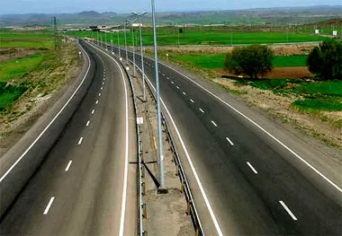 
معاون فنی و زیربنایی منطقه ویژه اقتصادی انرژی پارس :
اختصاص ۹۸۰۰ میلیارد ریال جهت  توسعه راه‌های عسلویه توسط  صنعت نفت