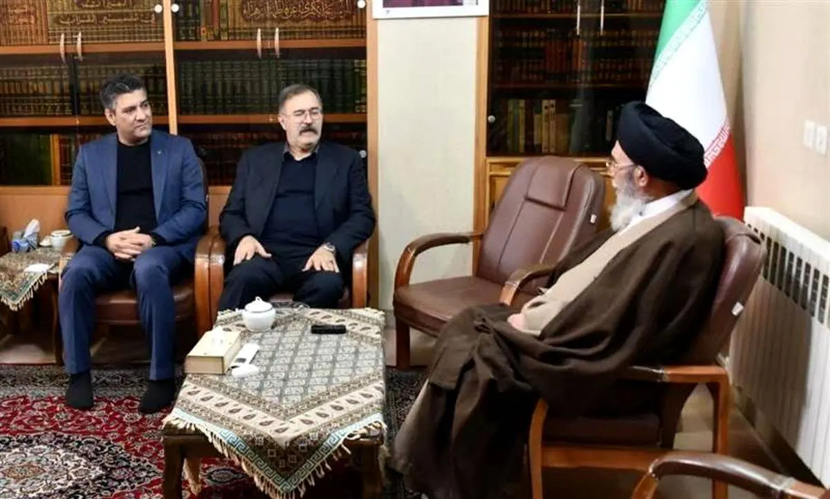 دیدار مدیرعامل شرکت ذوب‌آهن اصفهان با نماینده ولی‌فقیه در استان اصفهان

