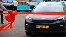 تحویل اولین سری از تاکسی‌های برقی کرمان موتور
