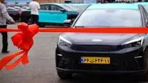 تحویل اولین سری از تاکسی‌های برقی کرمان موتور