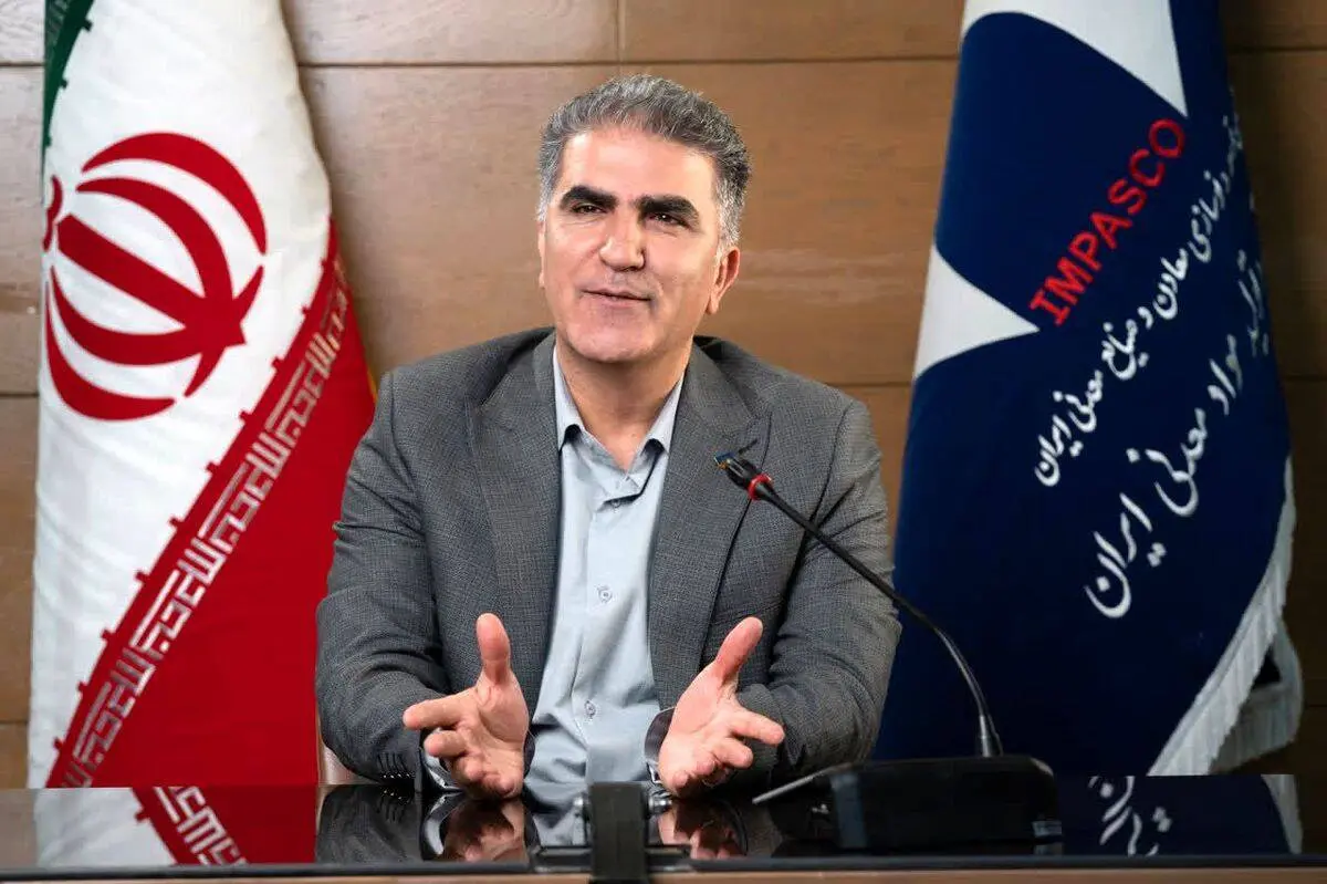 معدن بدون رسانه یعنی توسعه بدون اعتماد/ روابط عمومی انتقال دهنده تفکر و اعتماد است

