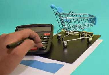 مالیات سوپرمارکت‌ها و خرده‌فروشی‌ها کاهش یافت