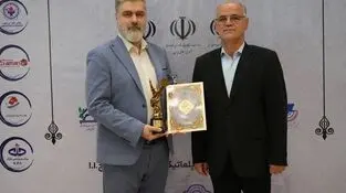 در دهمین اجلاس سراسری رضایتمندی مشتری، تندیس زرین اعتماد مشتری به بیمه دی رسید
