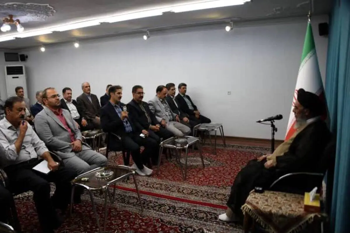 مسئله حمل و نقل یکی از امور اقتصادی مهم و پایه اقتصاد است
