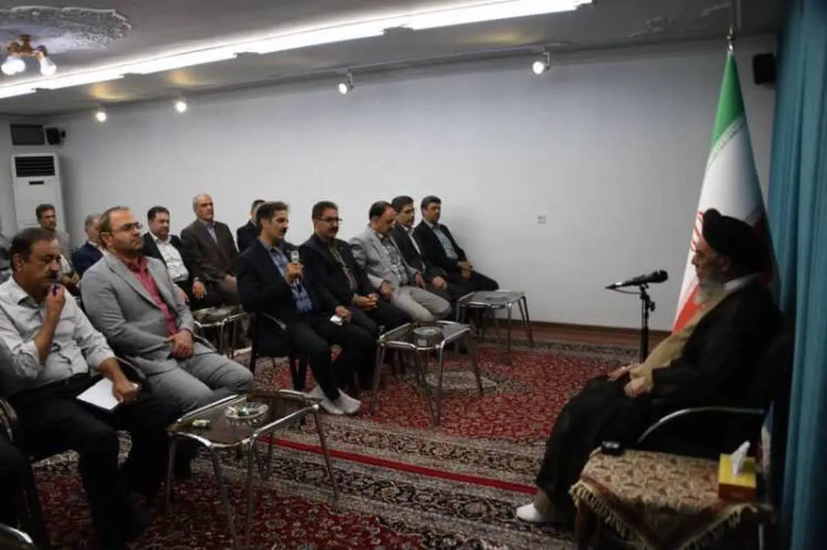 مسئله حمل و نقل یکی از امور اقتصادی مهم و پایه اقتصاد است
