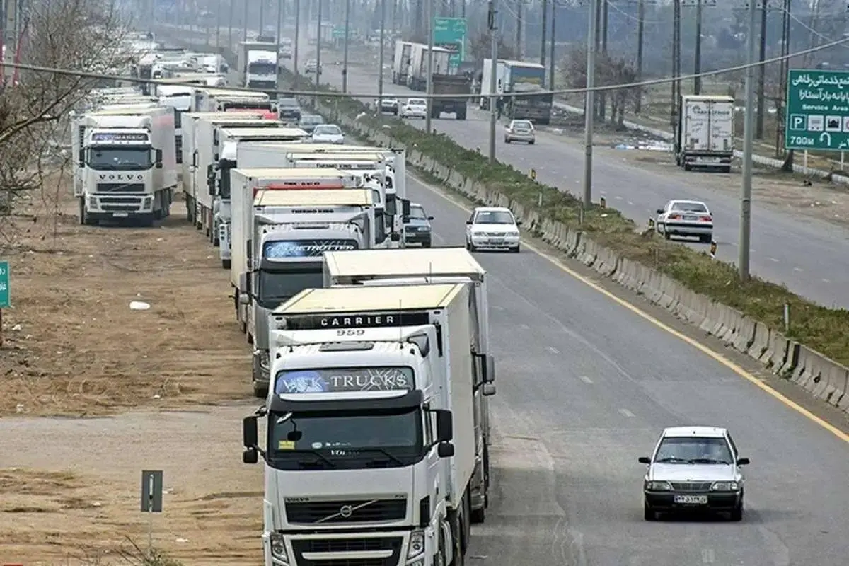 جهان اقتصاد گزارش می دهد؛
ترافیک مرزی؛ ترانزیت را زمین‌گیر کرد

