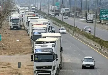 جهان اقتصاد گزارش می دهد؛
ترافیک مرزی؛ ترانزیت را زمین‌گیر کرد
