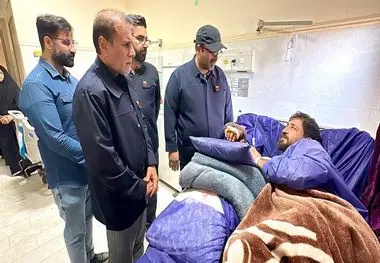 عیادت مدیرعامل شرکت فولاد خوزستان از مجروحان جنایت جنگی آمریکایی‌صهیونیستی در این شرکت