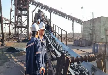 بازدید مدیرعامل شرکت صبا فولاد خلیج فارس از روند تولید