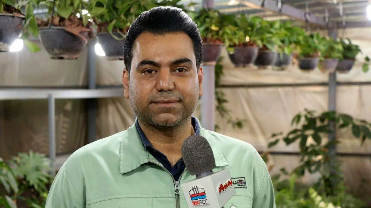 به مناسبت هفته منابع طبیعی و درختکاری در شرکت فولاد هرمزگان انجام می‌شود؛ توزیع 5500 گل آپارتمانی میان کارکنان فولاد هرمزگان

