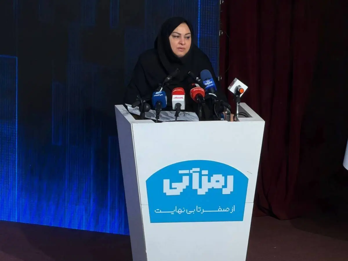 مومن واقفی معاون بانک مرکزی در همایش رمزآتی:
حاکمیت ریال خط قرمز کشور در حوزه رمزارز است/ اقتصاد دیجیتال ستون اصلی اقتصاد آینده کشورها است